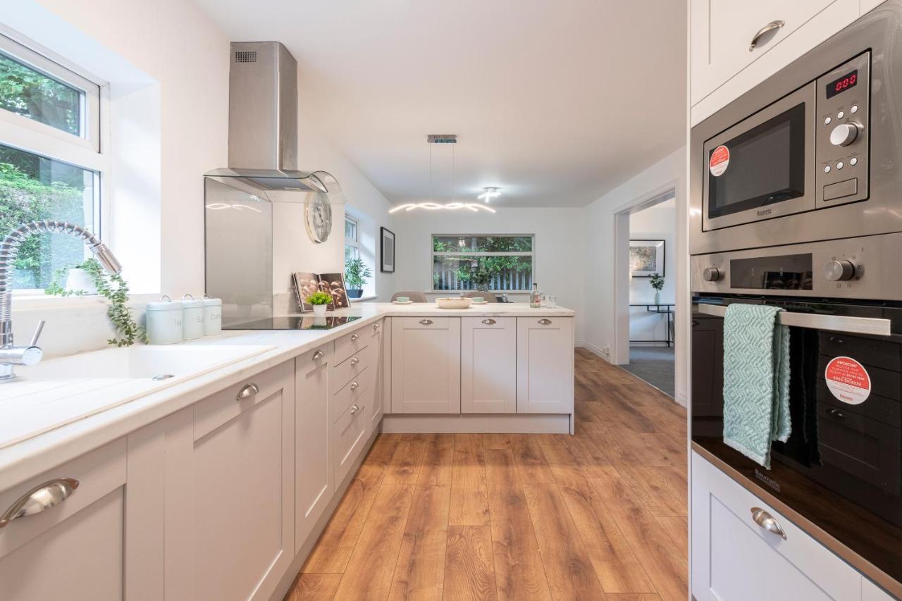 Steeton Large 2-Bedroom Bungalow Near Airedale Hospital, Keighley, Convenient Location With Parking מראה חיצוני תמונה